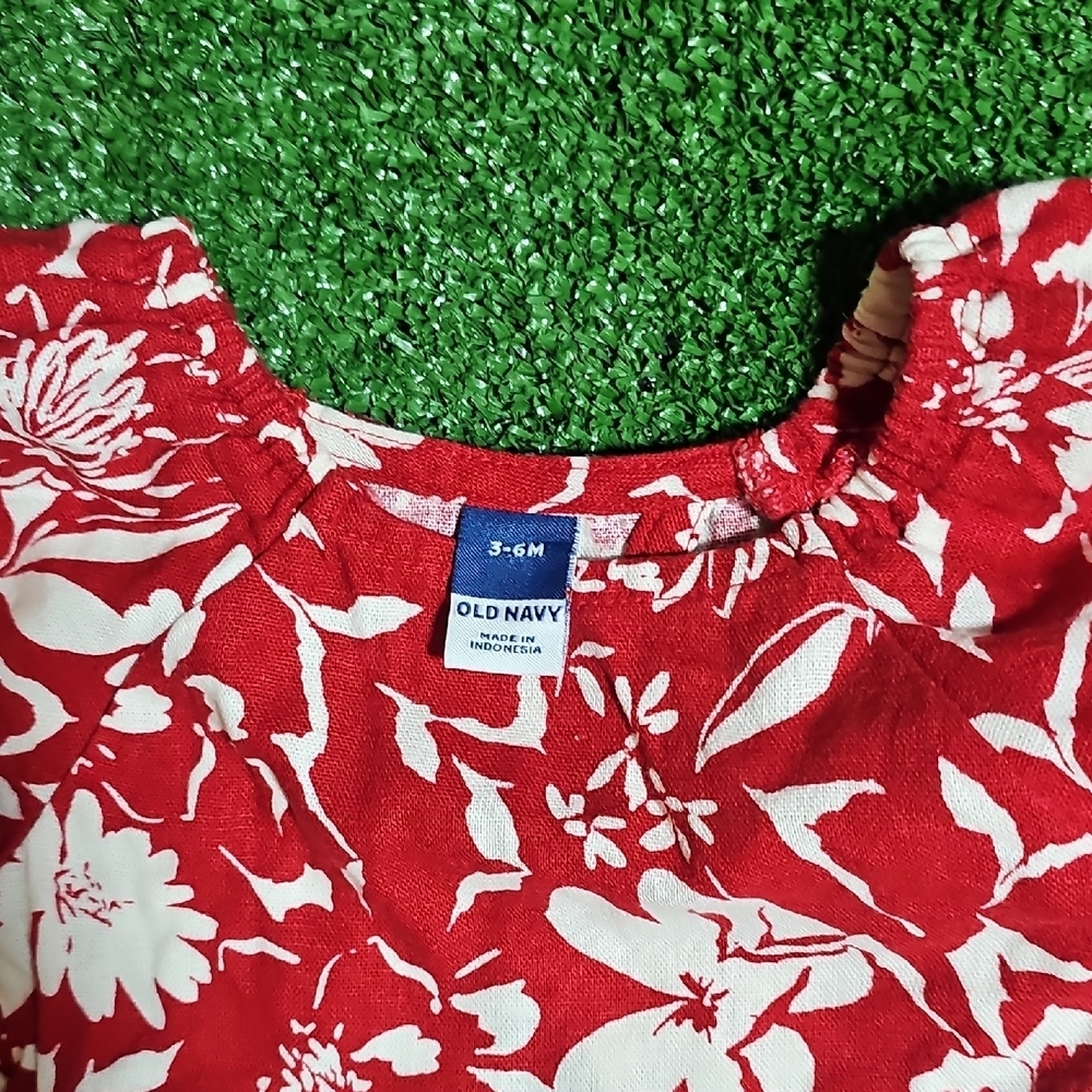 Old Navy Red and White Floral Baby Romper - Picture 3 of 5